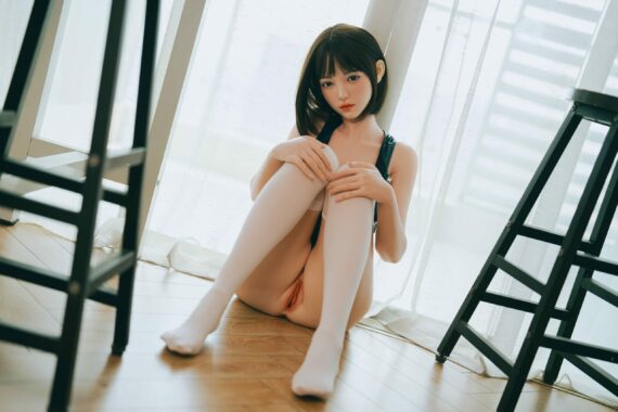 Firyal-short-hair-small-breast-sex-doll-160-13-scaled-1